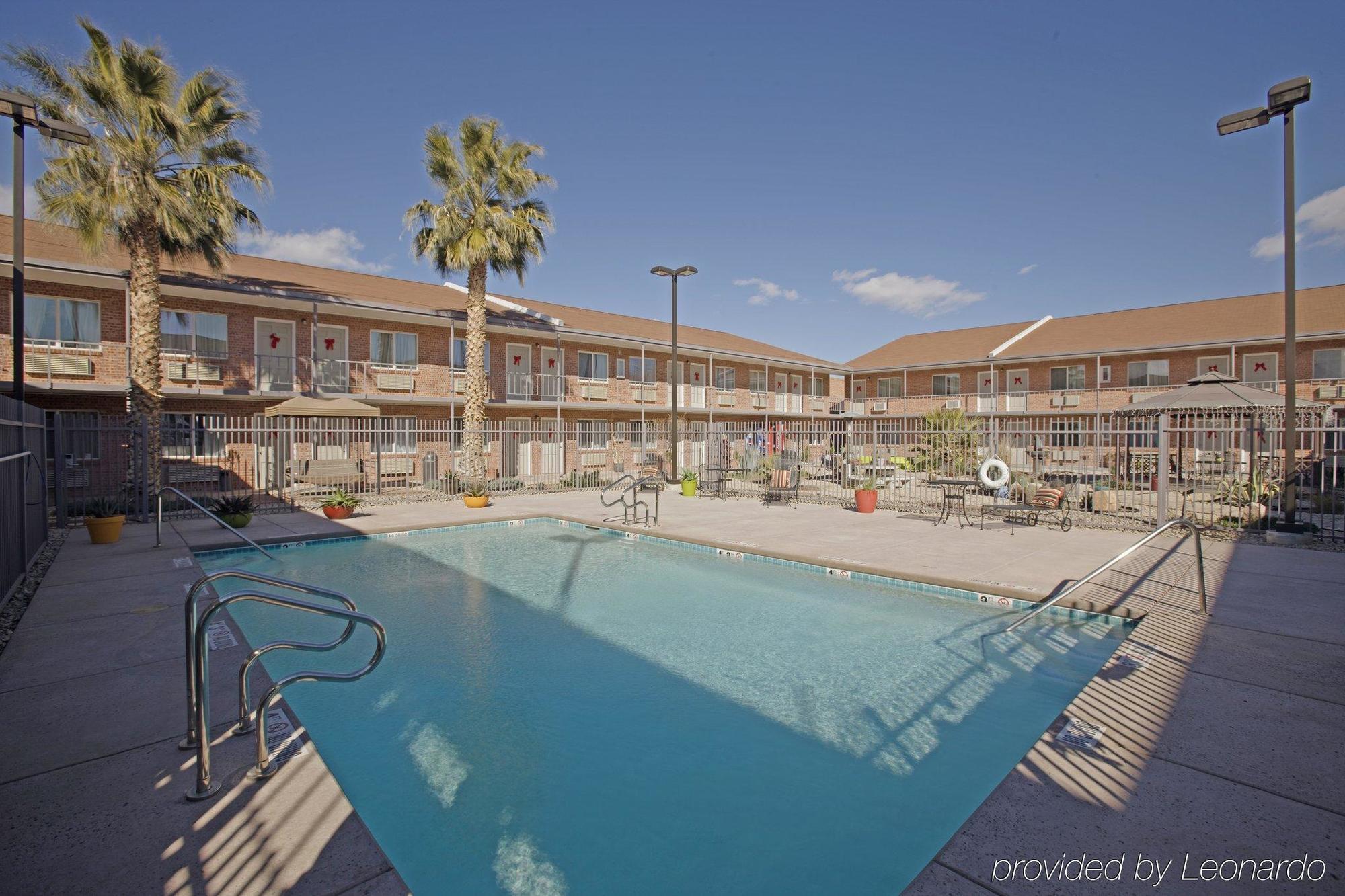 Big Chile Inn & Suites Las Cruces Facilities photo